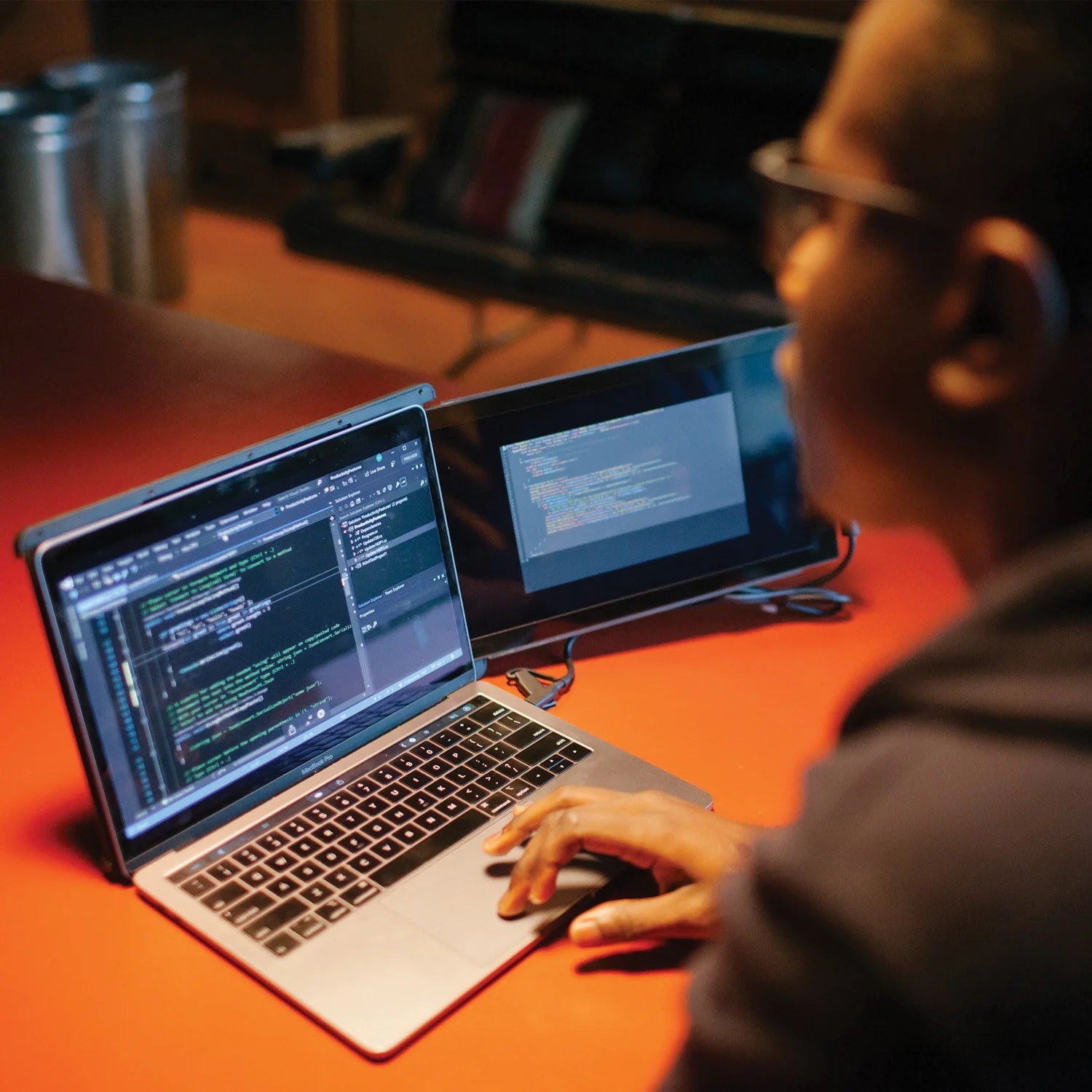 Mobile Pixels  12.5" Full HD LCD Monitor - 16:9 - Gunmetal Gray - 13" Class - 1920 X 1080 - 300 Nit - 60 Hz Refresh Rate